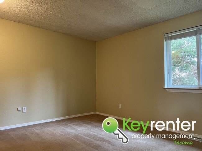 Building Photo - Stunning North End Single-Family Home with...