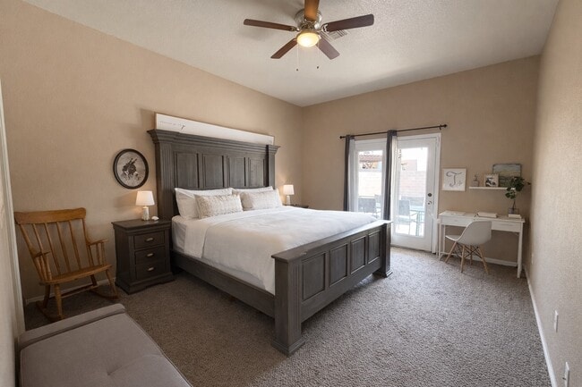 Building Photo - 10745 E 38th Ln