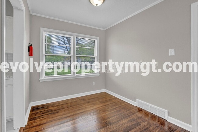 Building Photo - 1012 Mt Moriah Rd