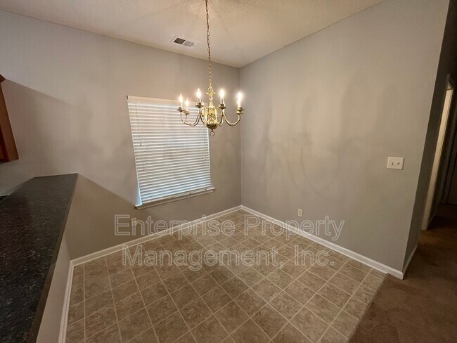 Building Photo - 10178 Sterling Ridge Dr