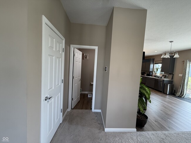 Building Photo - 10815 Arendale Dr