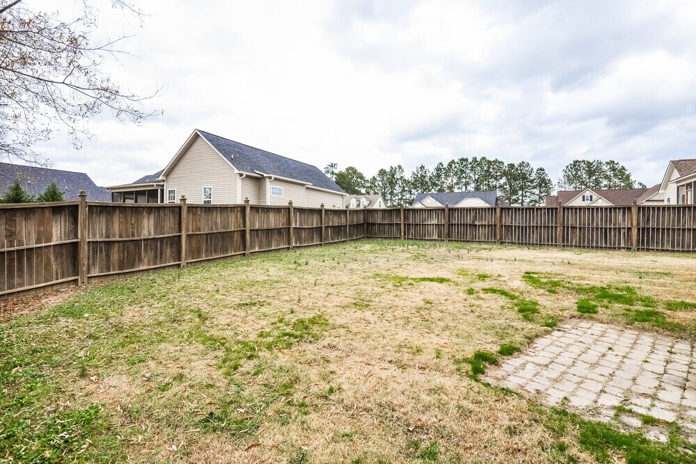 Building Photo - 20 Tia Circle