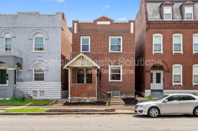 Primary Photo - 3218 Oregon Ave