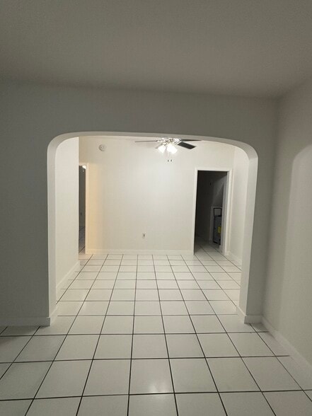 Building Photo - 43 Madeira Ave