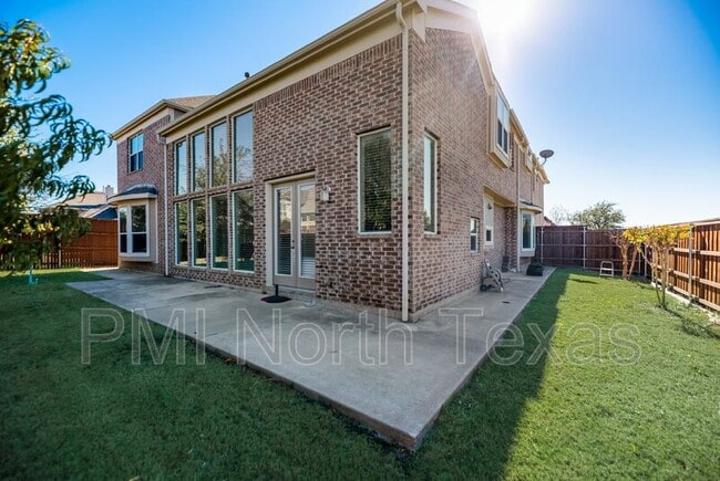 Building Photo - 9716 Lance Dr