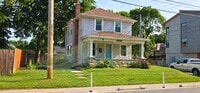 Building Photo - 808 E 27th St