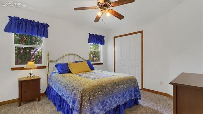 Building Photo - 235 Tamarron Dr