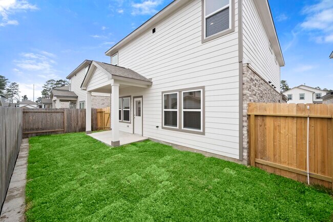 Building Photo - 8619 Blueberry Ash St