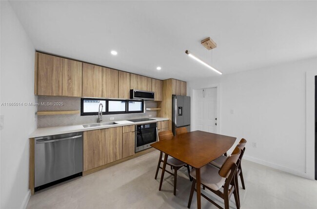 Building Photo - 275 NW 97th St