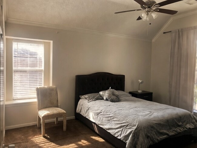 Building Photo - 15922 Cutten Rd