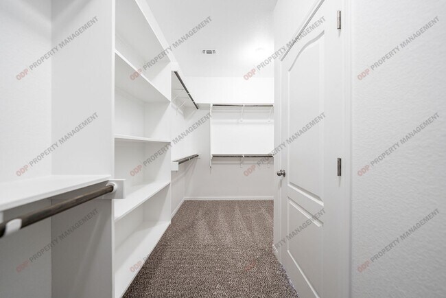 Building Photo - 10206 Eaglefire Dr
