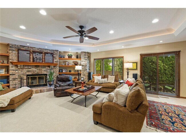 Building Photo - 9378 Olympia Dr