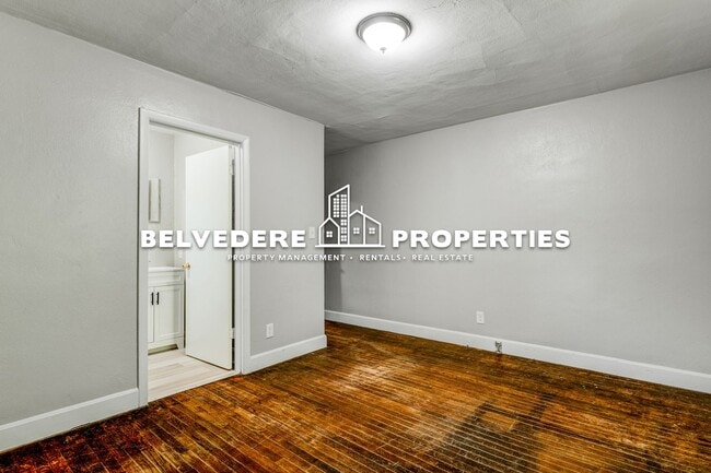 Building Photo - 1028 Asheboro St
