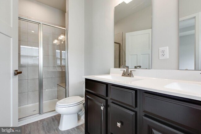 Building Photo - 149 Lyons Crk Dr