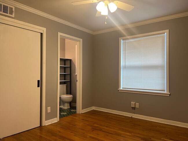 Building Photo - 241 Skyline Dr, North Little Rock AR 72116...