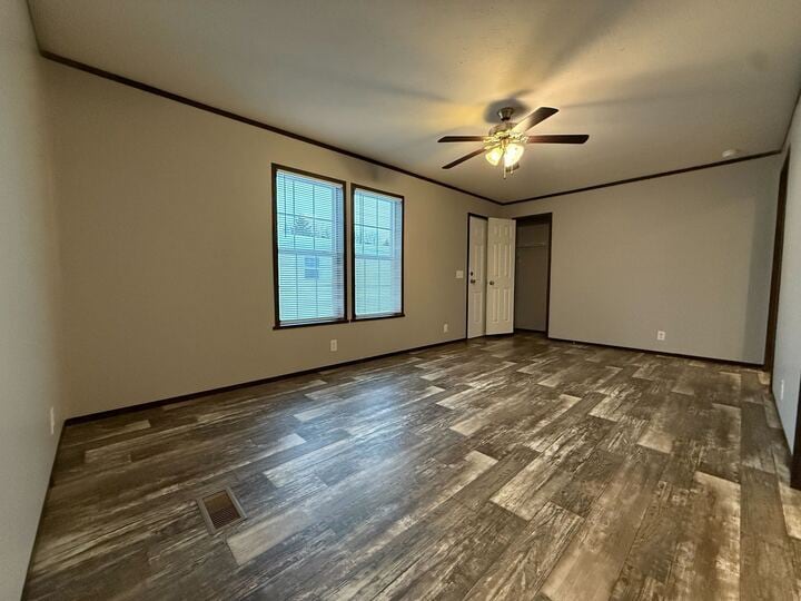 Building Photo - 11960 Springbrook Ct