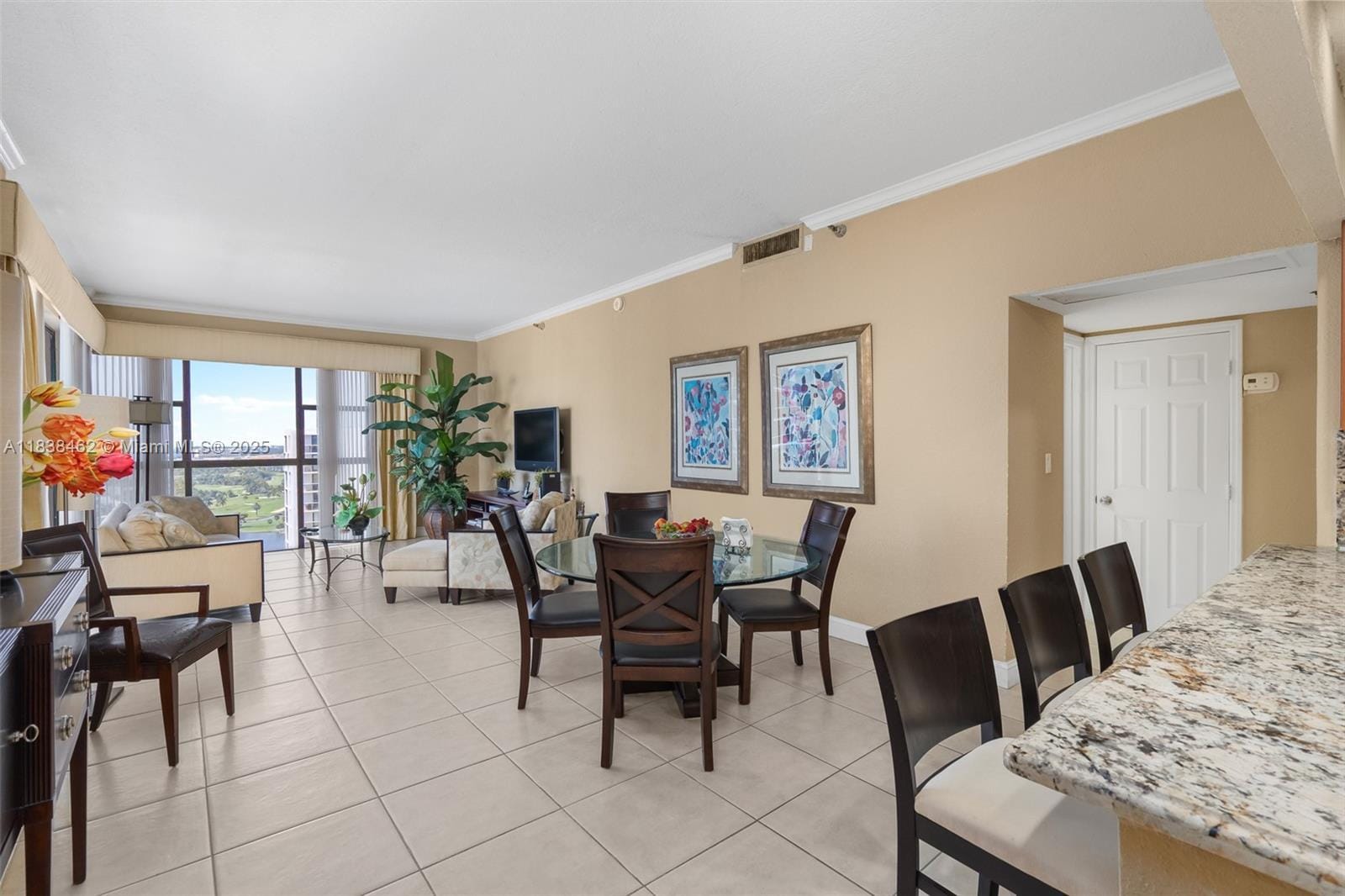 Building Photo - 20505 E Country Club Dr