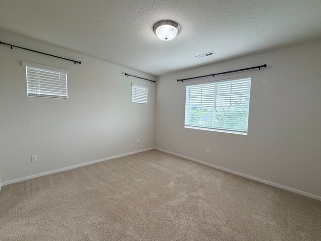 Building Photo - 17363 NW Shackelford Rd