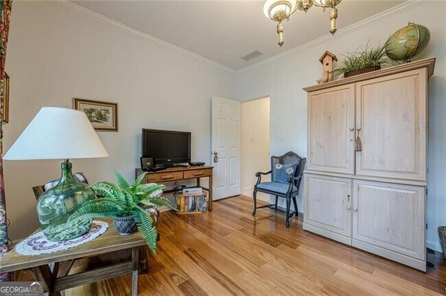 Building Photo - 322 Pebble Trail