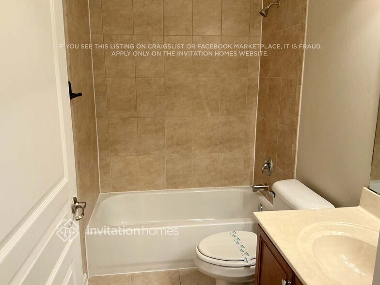 Building Photo - 3582 Live Oak Hollow Dr