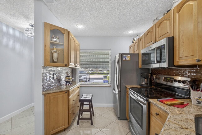 Building Photo - 3402 Theo Way