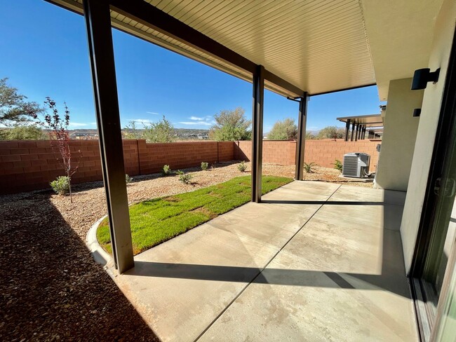 Building Photo - Patio Home in Woodland Estates - Pet Friendly