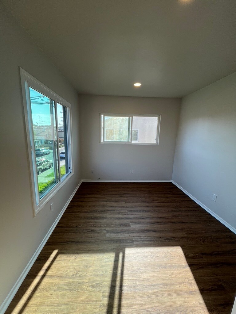 Unit A - Second Bedroom - 2411 Harriman Ln