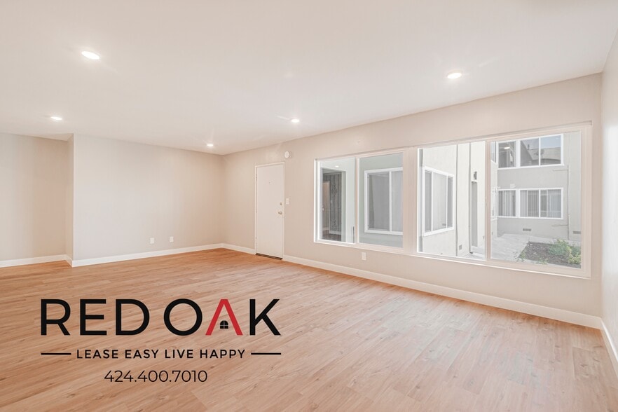 Building Photo - 4646 Coliseum St