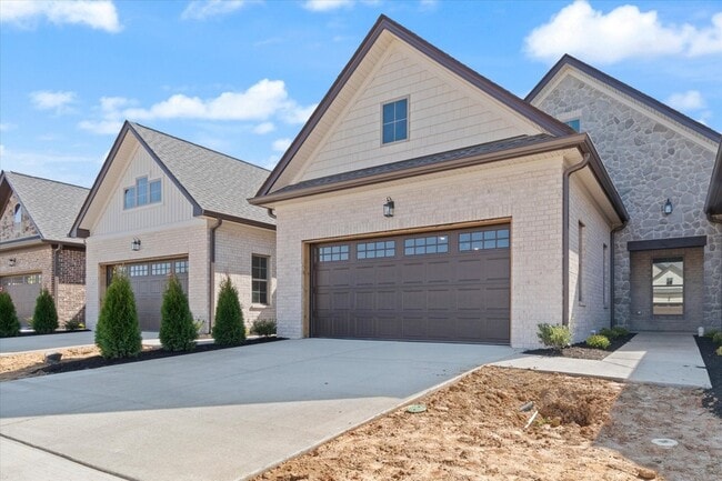 Building Photo - 452 W Foxrun