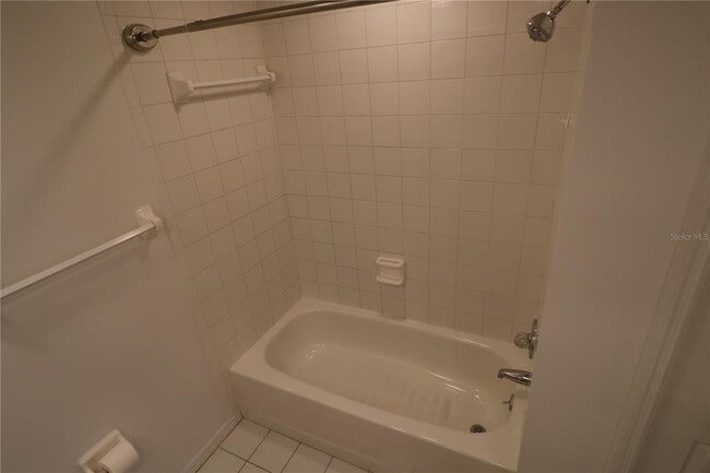 Building Photo - 5424 Saddlebrook Way