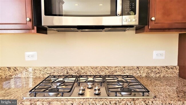 Building Photo - 10607 School St