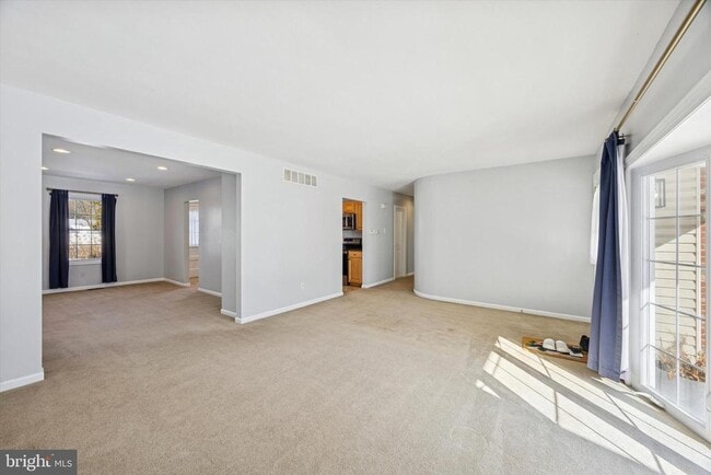 Building Photo - 318 Brentwood Ave