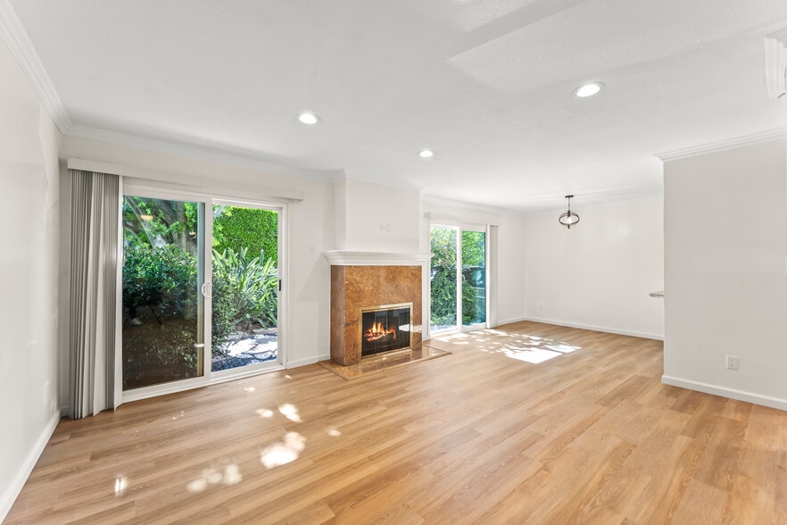 Living Area - 1214 S Alma St