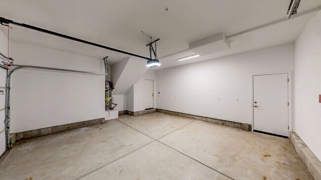 Building Photo - 2782 Sassy St