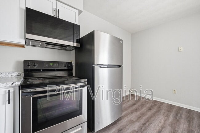 Building Photo - 2916 Pleasant Ave