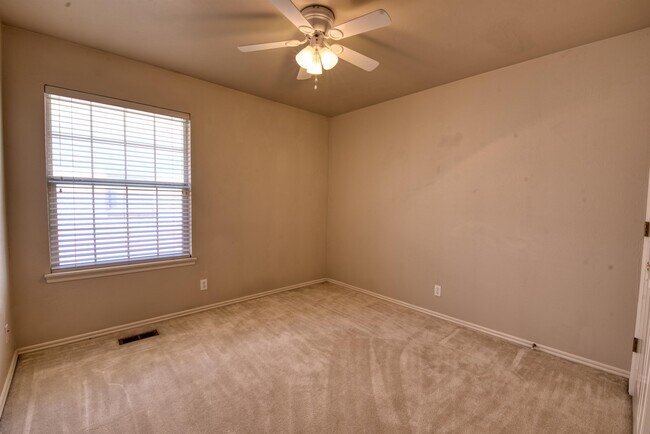 Building Photo - 15501 Arbuckle Heights