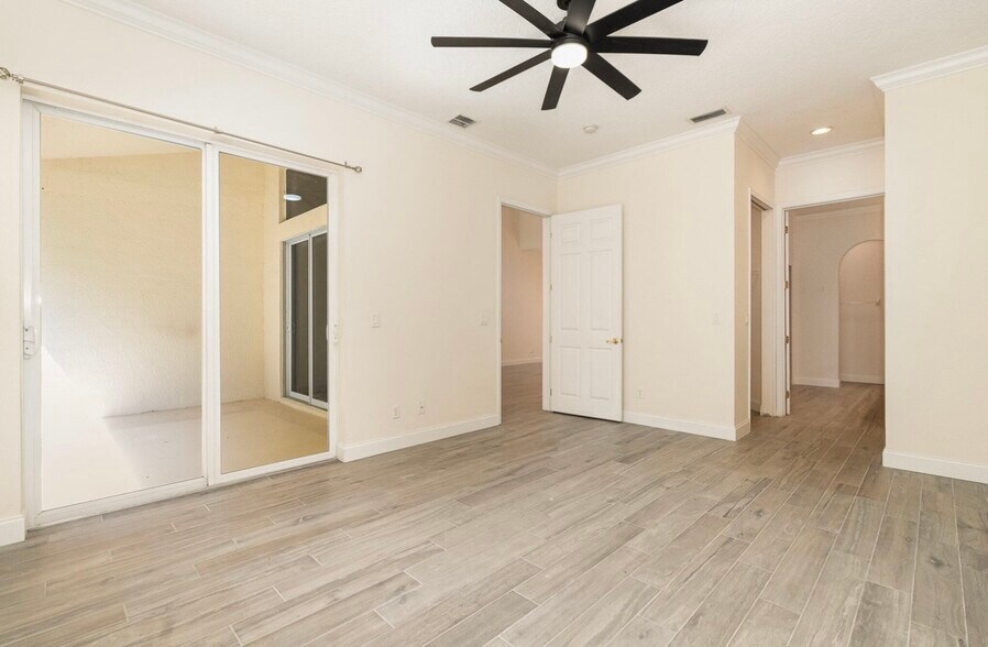 Building Photo - 8410 Maria Ct