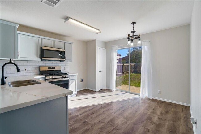 Building Photo - 304 Watergate Way