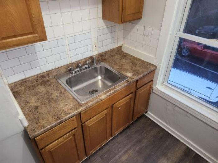 Building Photo - 188 Perkins Ave