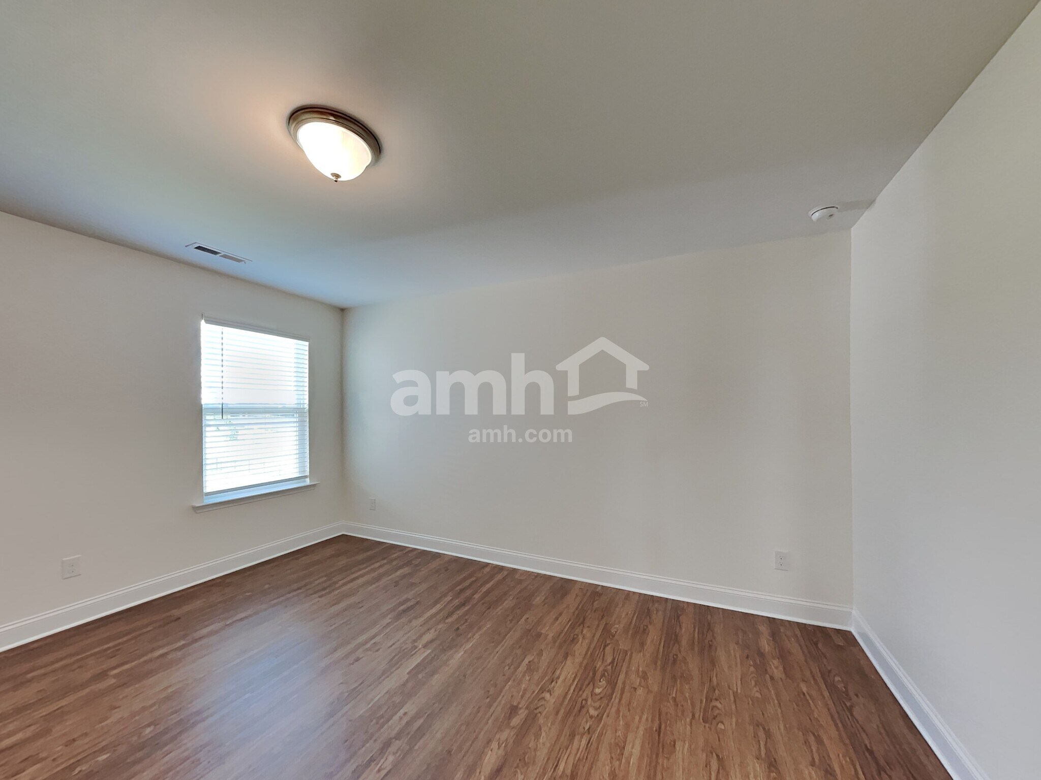 Building Photo - 113 Samara Ln