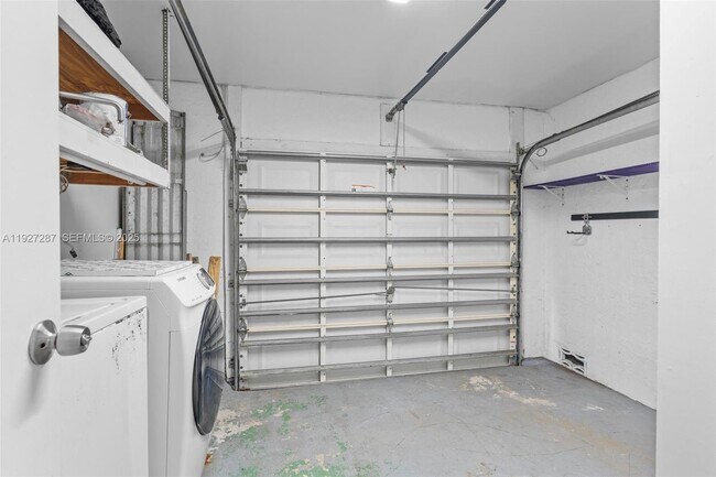 Building Photo - 10824 SW 132nd Cir Ct