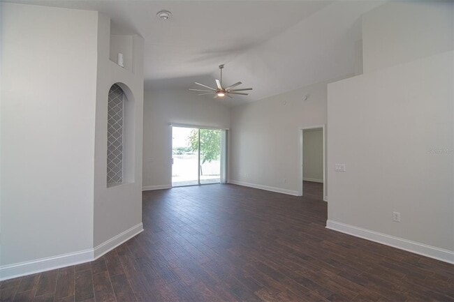 Building Photo - 8635 Manassas Rd