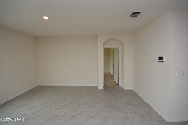 Building Photo - 285 Sunset Point Dr