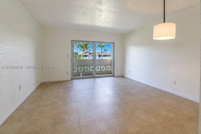 Building Photo - 14500 SW 88th Ave