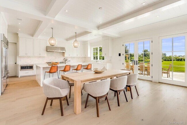 Building Photo - 571 Pauls Ln