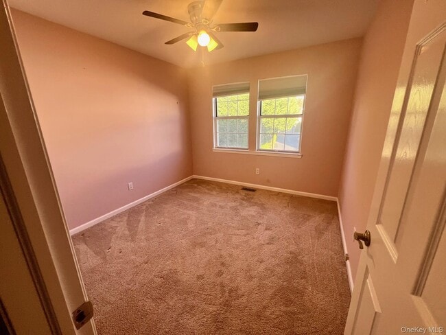 Building Photo - 28 Stratford Rd