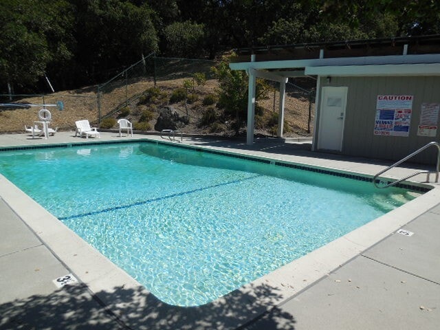 Building Photo - BEAUTIFULLY UPDATED 2 BD/1.5 BA, 2-STORY, END UNIT CONDO WITH GREAT HILL VIEWS IN SAN RAFAEL