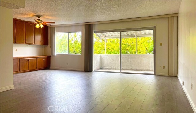 Building Photo - 400 S Los Robles Ave