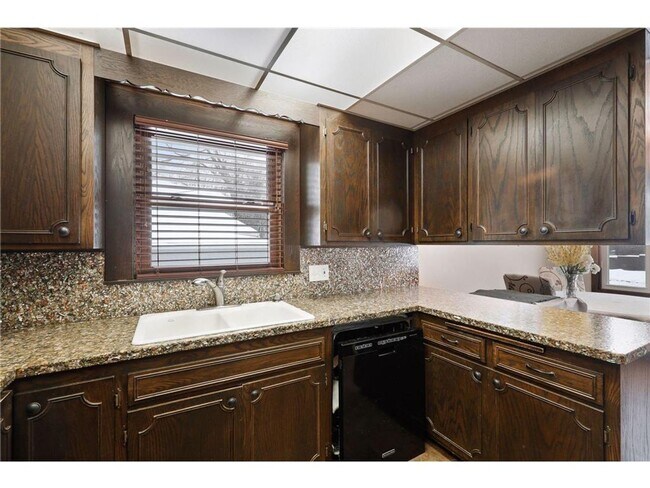 Building Photo - SINGLE FAMILY HOME! 3 CAR GARAGE BLOCKS FROM CAMDEN + NORTHEAST MPLS!