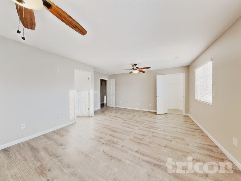 Building Photo - 3733 Eskdale Dr